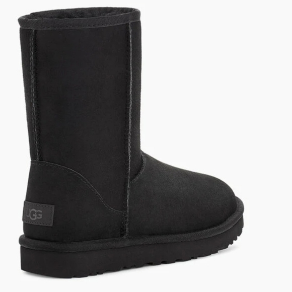 Womens UGH boots size 5,5.5,7.5,8,8.5,9,9.5,11 - Picture 3 of 4